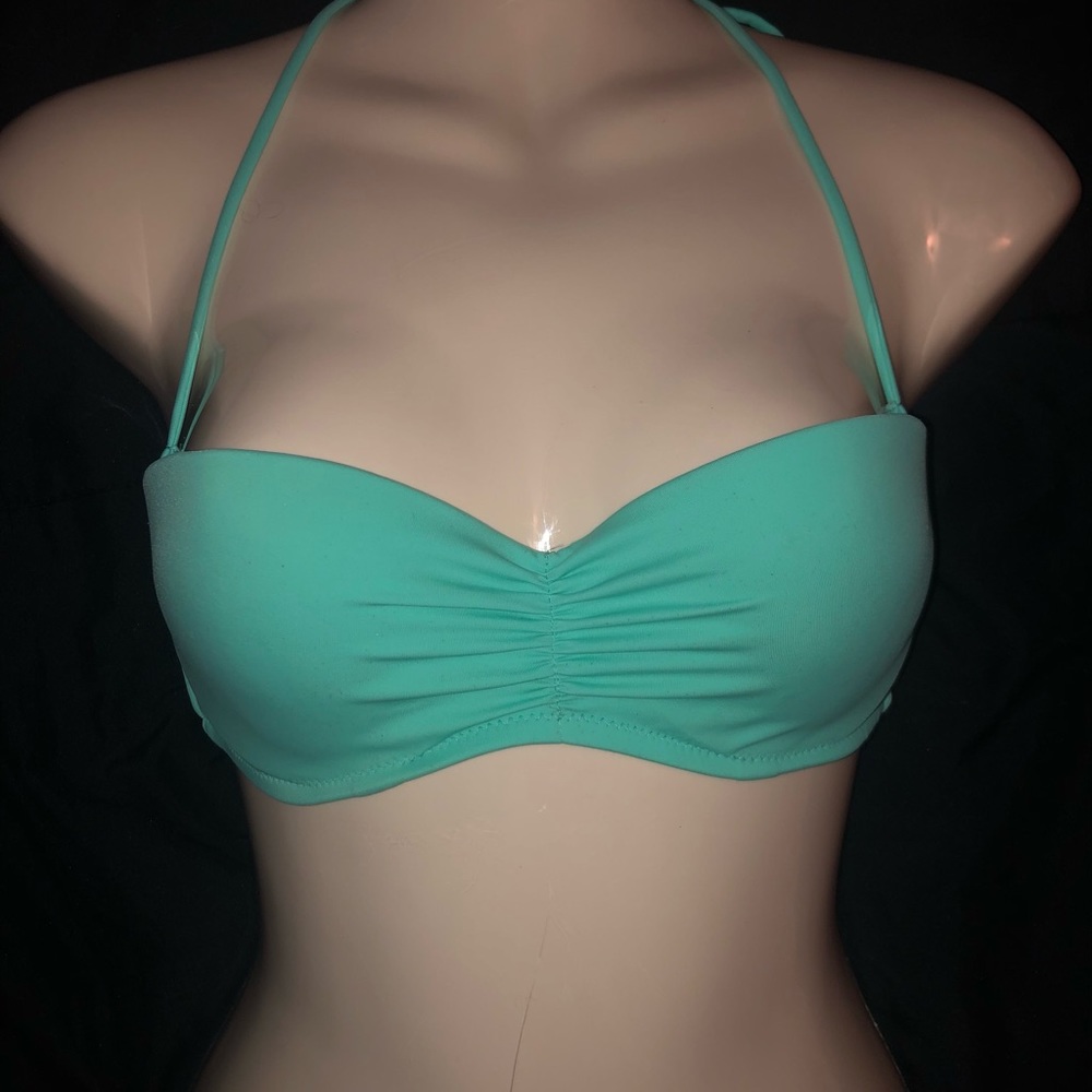 Victoria’s Secret bikini top